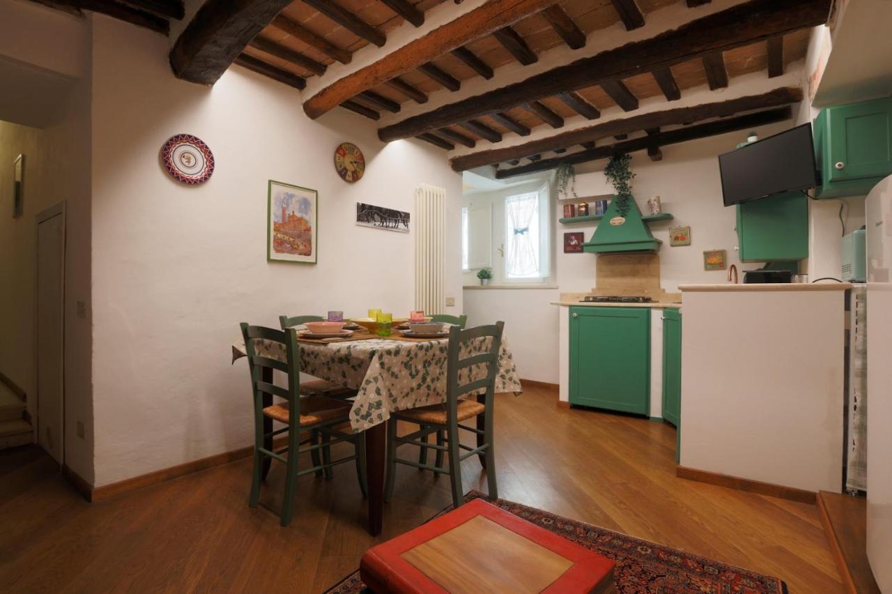 Mantellini Apartment Siena Exteriör bild